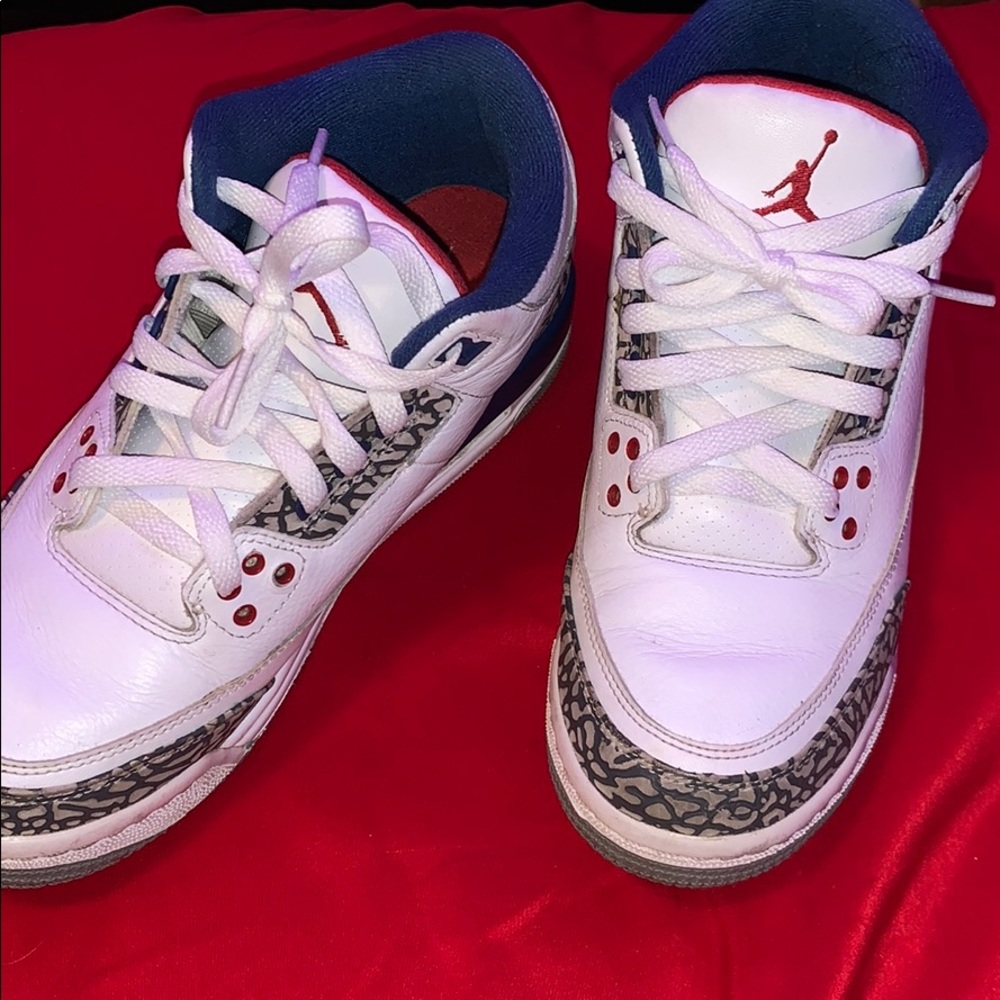 JORDAN RETRO 3 TRUE BLUE 6Y